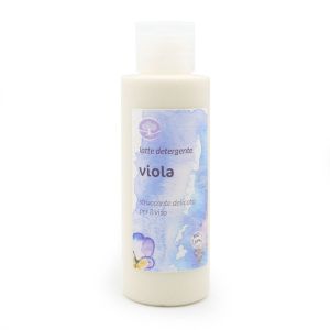 Latte detergente viso alla Viola